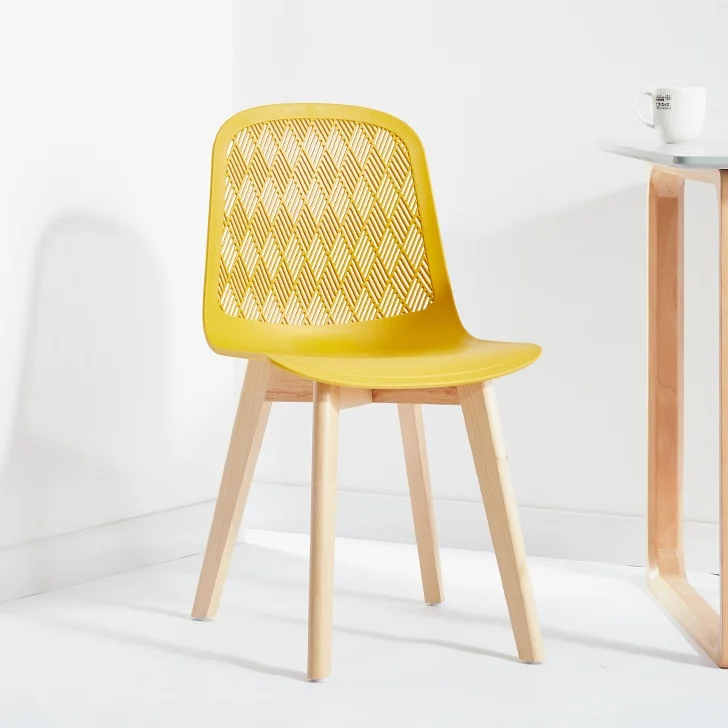 Ghế cafe nhựa chân gỗ 3