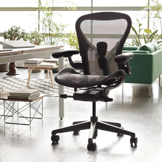 Ghế công thái học Aeron herman miller màu đen