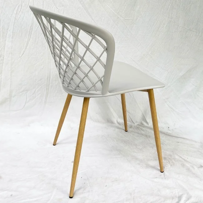 Ghế quầy bar lưng nhựa 2