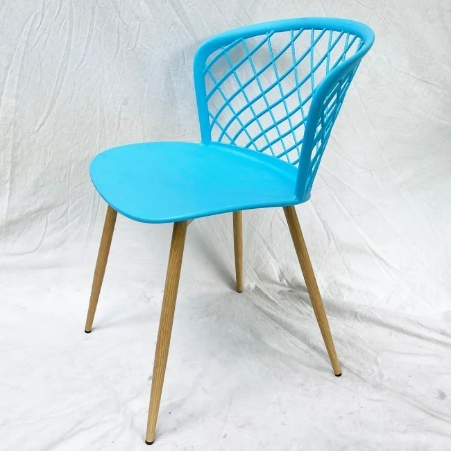 Ghế quầy bar lưng nhựa 4