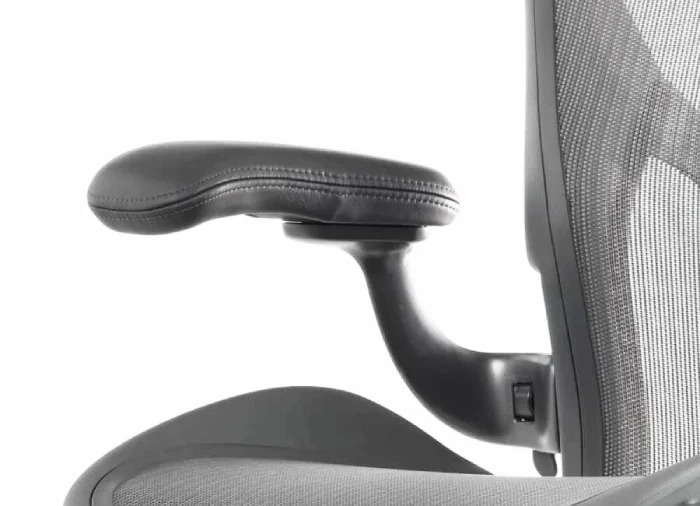 tay ghế Aeron bọc da thật