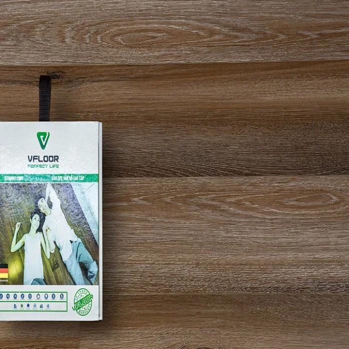Tấm nhựa giả gỗ lót sàn V404