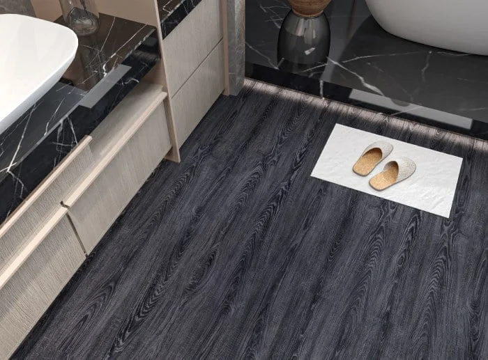 Tấm nhựa giả gỗ lót sàn màu trong phòng tắm