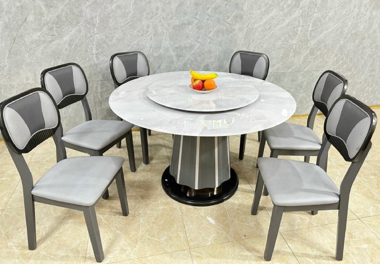 Ghế ăn bọc nệm với bàn ăn tròn