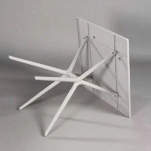 Mặt sau bàn nhựa vuông cao 75cm