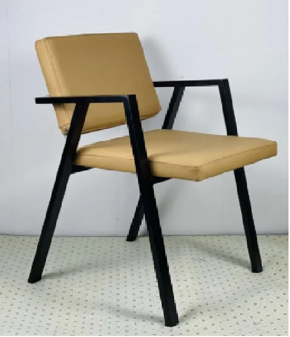 Ghế khung thép tay vịn ghế tựa lưng giả mây ga15