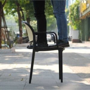 Ghế nhựa rẻ đẹp ghế nhựa đúc giả mây có tay vịn (1)